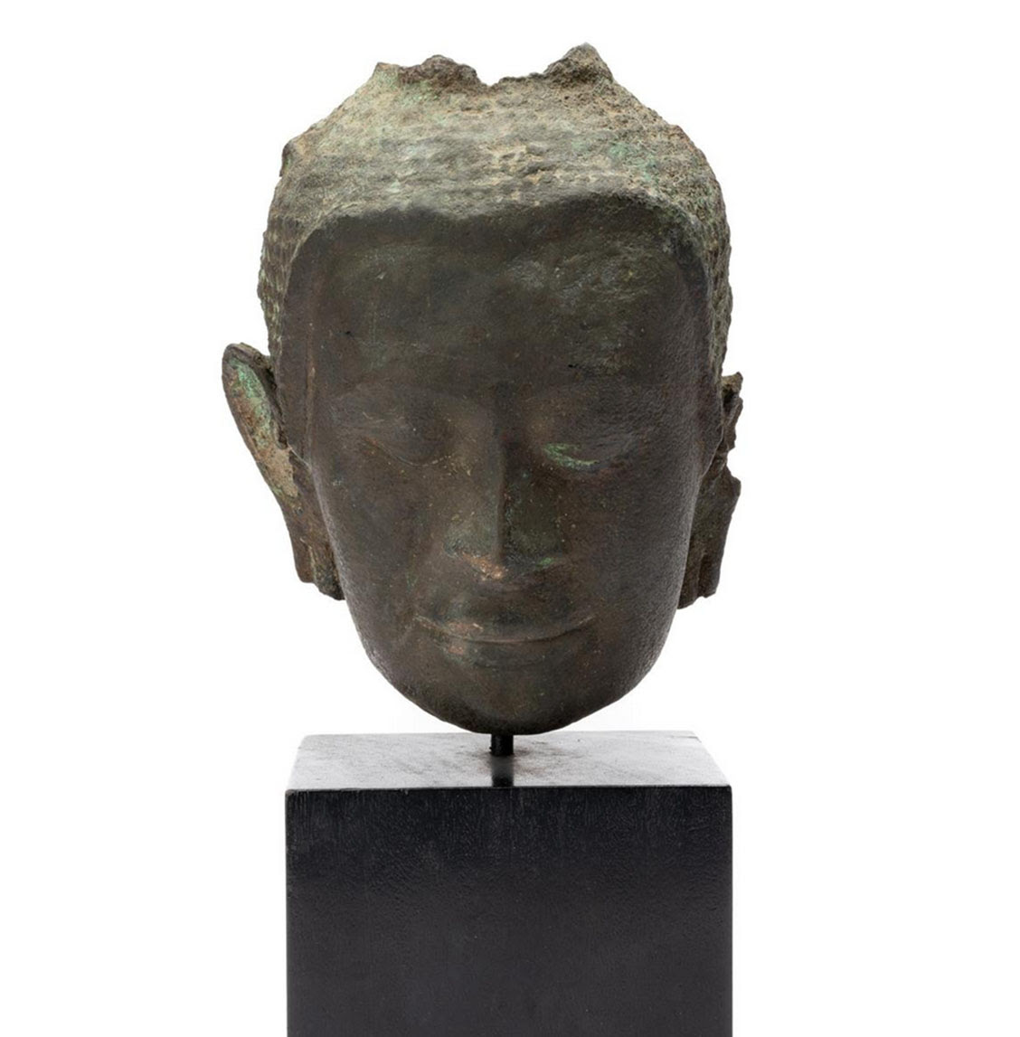 Lot 49. Thai Head of Buddha 12-13th century, bronze