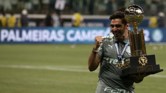 Abel dedica título paulista aos torcedores do Palmeiras: 'Foram extraordinários'
