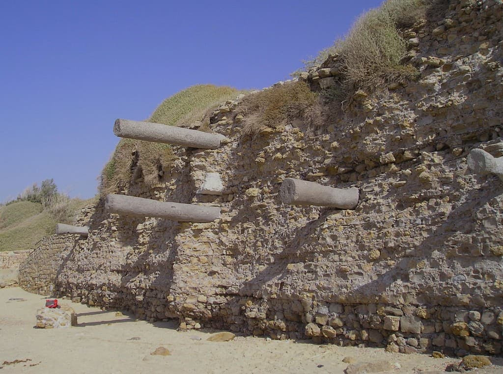 Restos de la muralla de Ashkelon