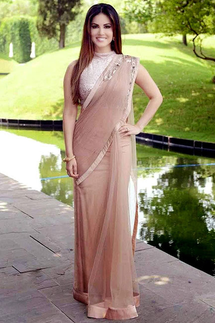 Sunny Leone looks beautiful in this saree