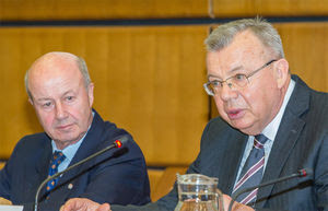 Ambassador Günther A. Granser and General Director Yuri Fedotov at the UNODC Youth Forum in Vienna.