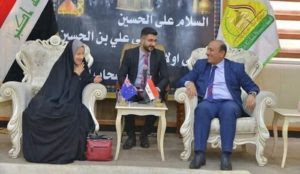 Australian ambassador to Iraq dresses in full hijab to visit Muslim shrine
