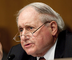 El senador norteamericano Carl Levin. Foto tomada de dealbreaker.com