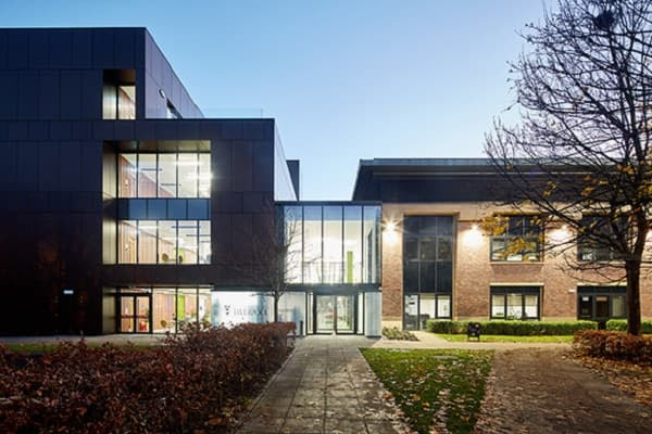 Top 20 Universities in UK which accepts IELTS Score for MBA 62 University of Liverpool - Management School