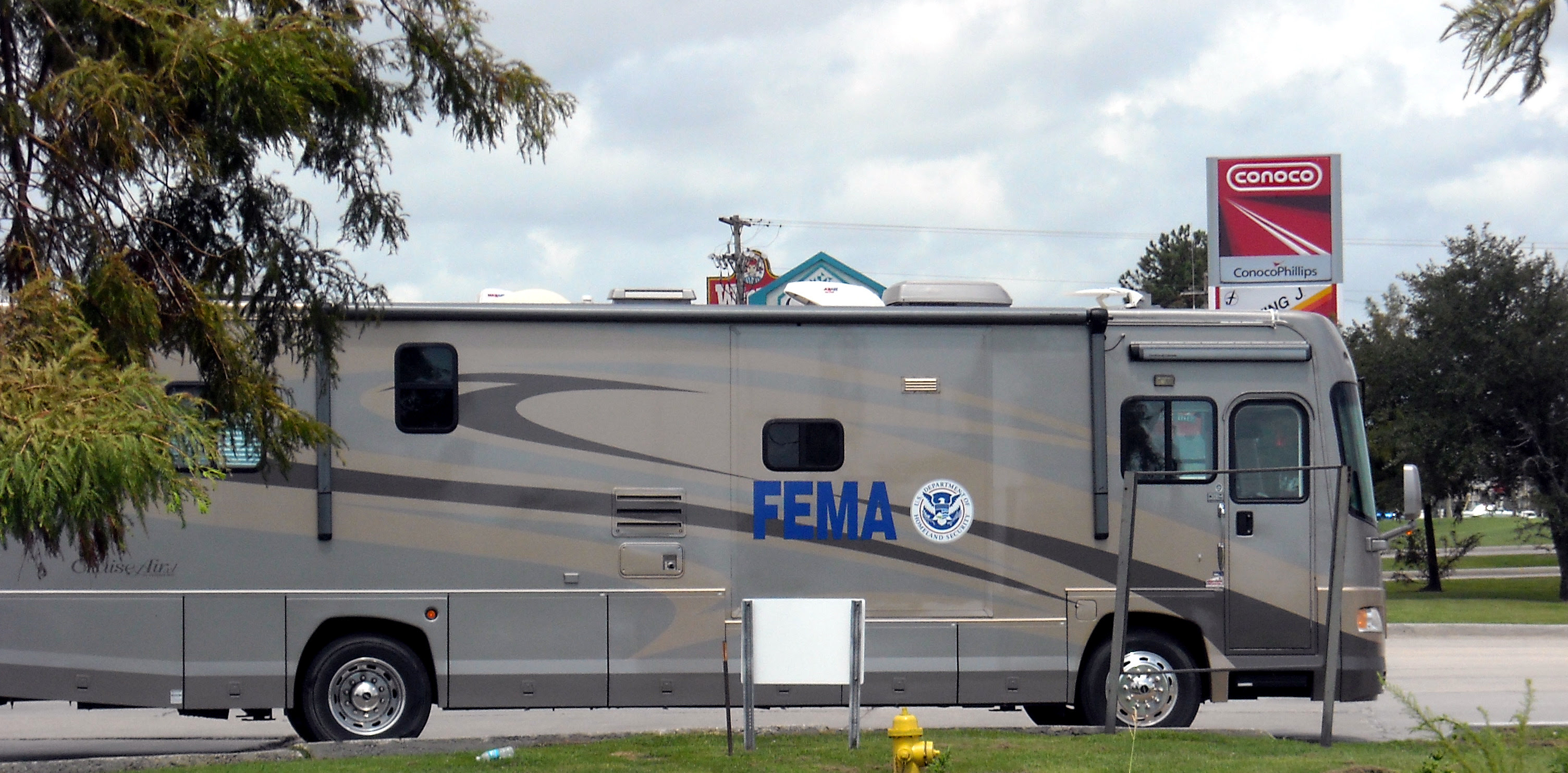 Heinous Image Of FEMA 'Hanging Training' Emerges From Texas FEMA-command-center