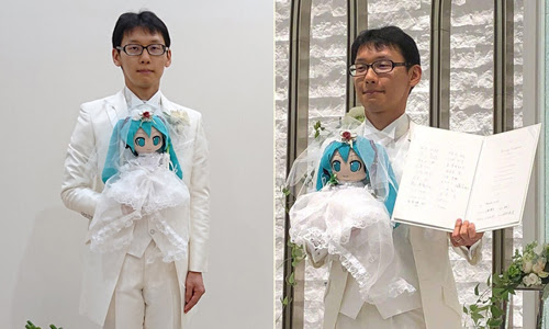 Đám cưới của Akihiko với búp bê ca sĩ ảo hôm 4/11. Ảnh: Twitter.