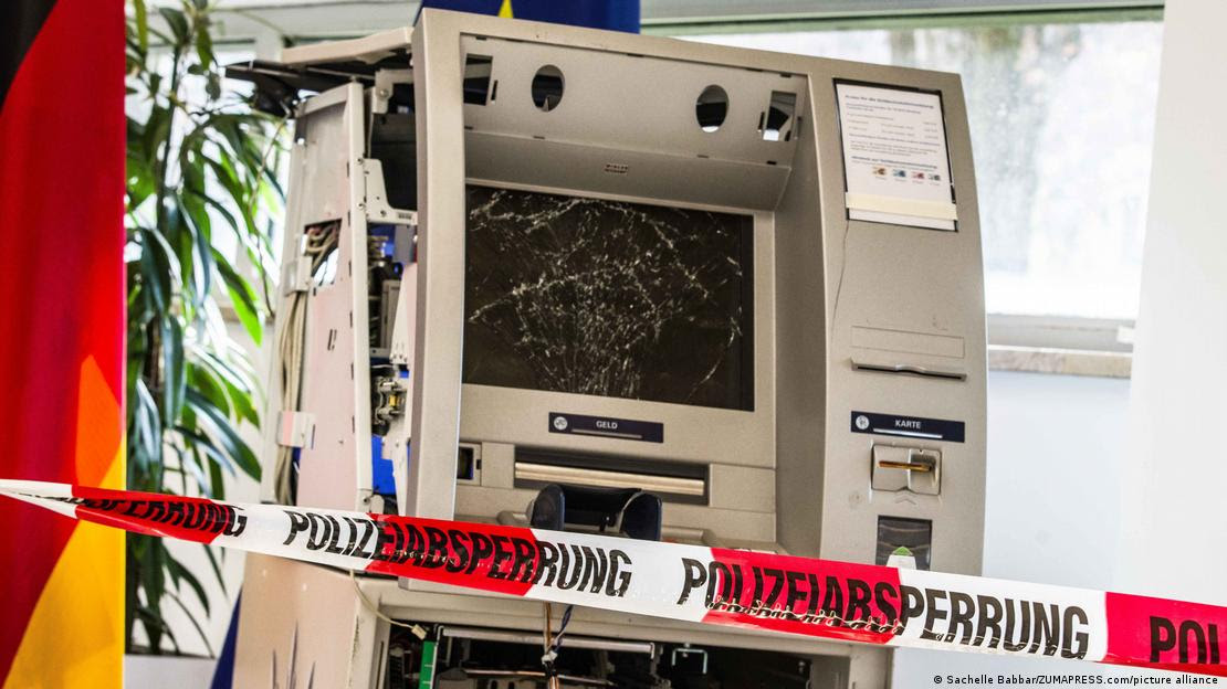 Caixa eletrônico danificado em Munique