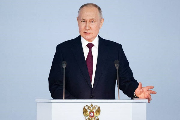Ông Putin lên án phương Tây, thừa nhận khó khăn trong Thông điệp Liên bang
