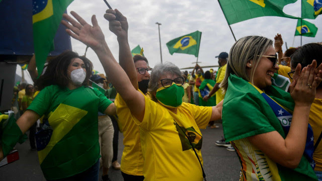 Eleitorado de Bolsonaro expõe mistura que inclui até opção de voto em Lula