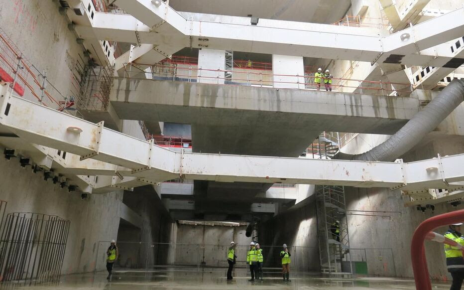 Clamart, le 9 octobre. Le gros oeuvre de la future gare de Fort d'Issy - Vanves - Clamart sur la ligne 15  est terminé. 2 tunneliers vont arriver ici.