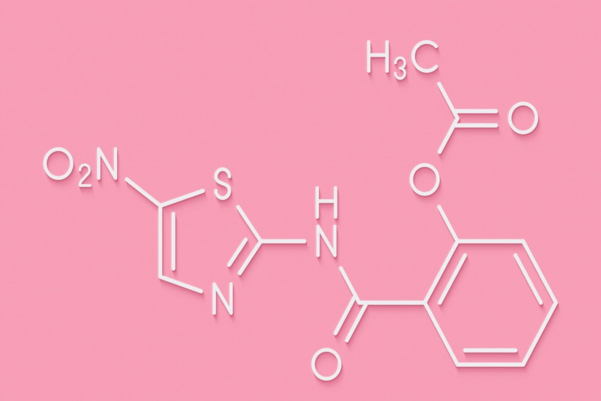 Study: Nitazoxanide is a potent inhibitor of human seasonal coronaviruses acting at postentry level: effect on viral spike glycoprotein. Image Credit: StudioMolekuul/Shutterstock.