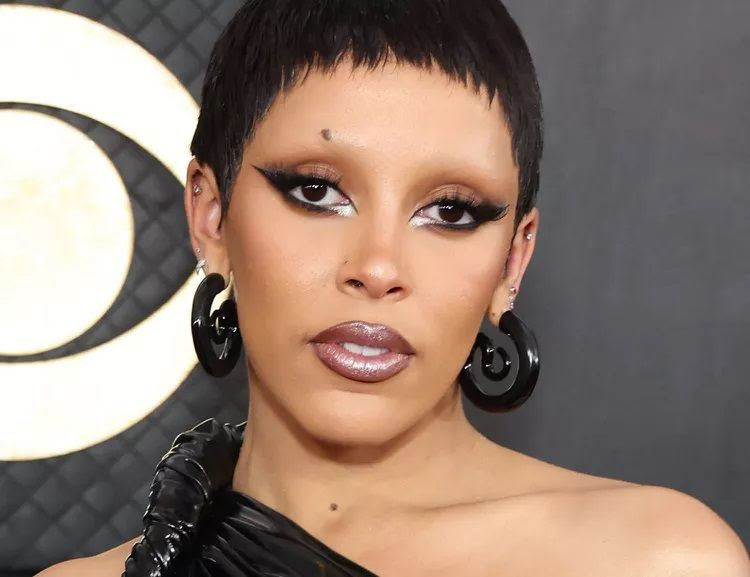 premios grammy 2023