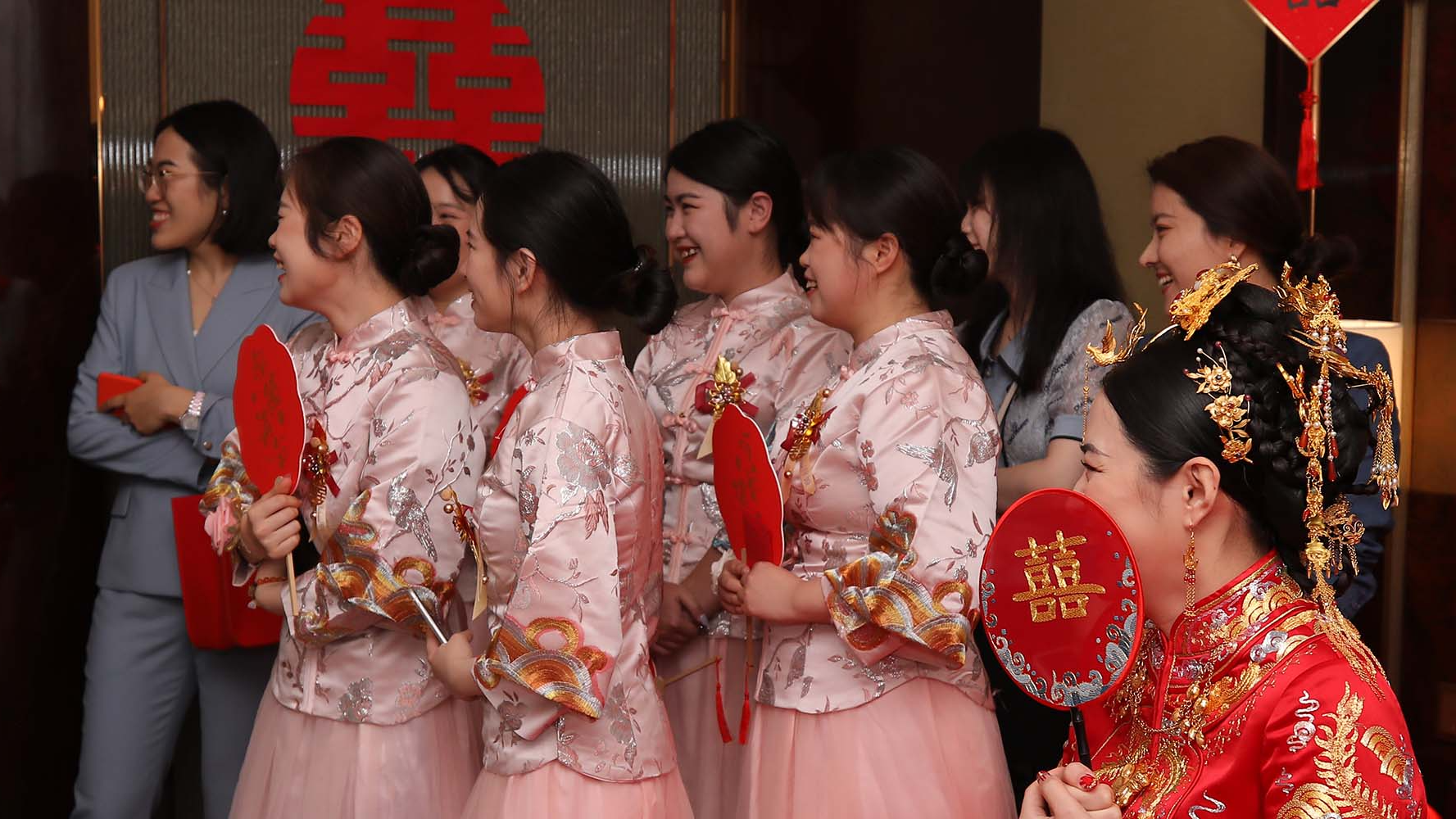 Renting bridesmaids is a fast-growing business in China.