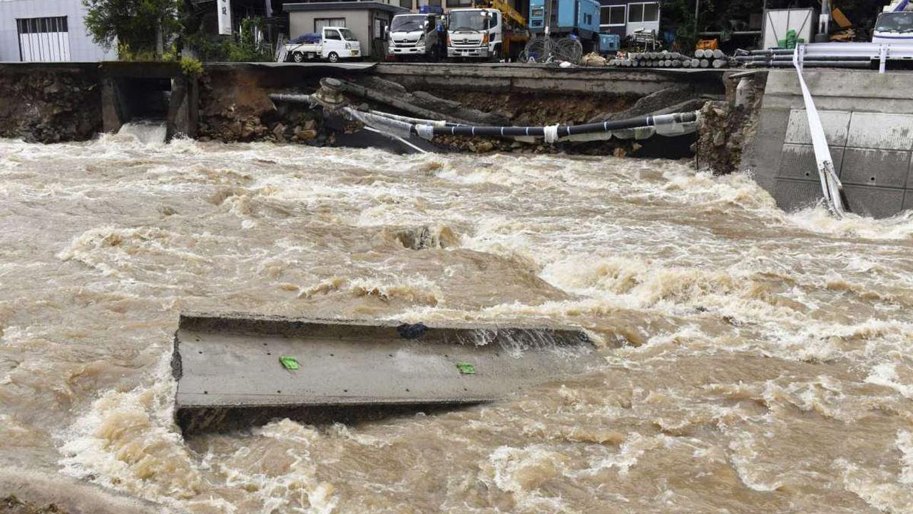 Severe flooding in the Southwestern US leaves two dead