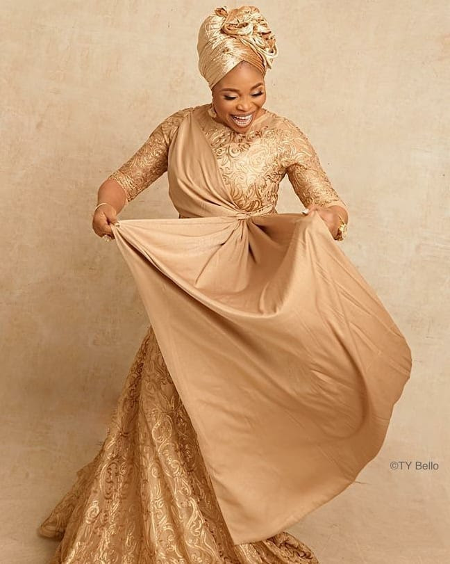Gospel artiste, Tope Alabi shares stunning new photos as she turns 50