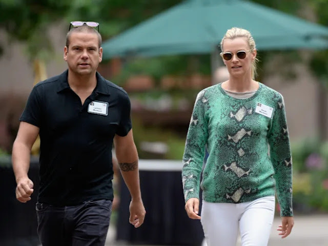 lachlan murdoch sarah murdoch sun valley