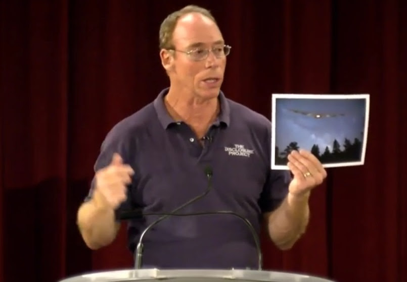 UFO Experts Warn of “Cosmic False Flag” Event, Claiming Deep State Will Fake Alien Invasion to Achieve Totalitarian Control Over Humanity UFO Experts Warn of “Cosmic False Flag” Event, Claiming Deep State Will Fake Alien Invasion to Achieve Totalitarian Control Over Humanity