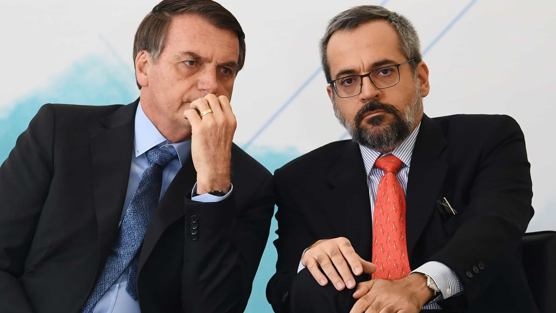 Ex-ministro Weintraub diz que Bolsonaro foi 'sequestrado' pelo centrão