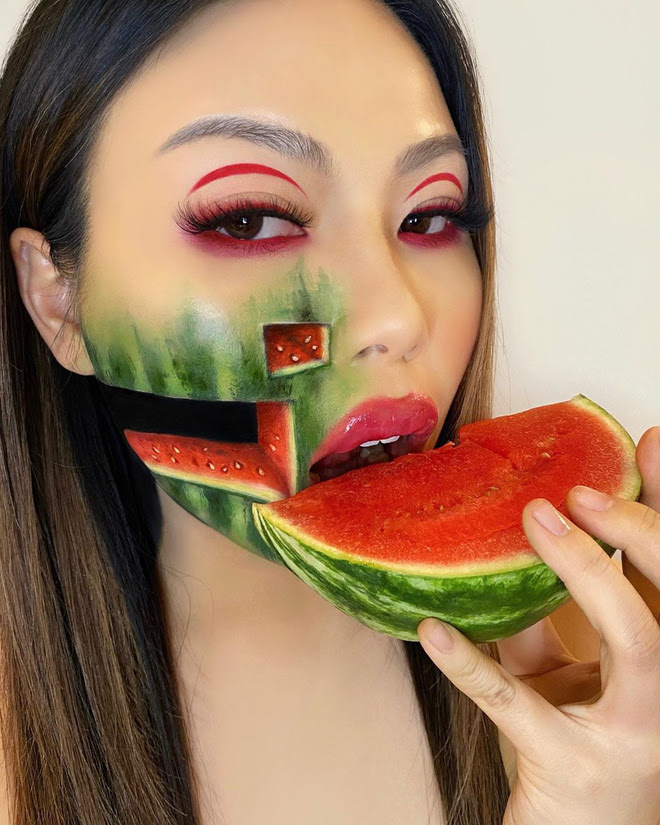 Bỏ nghề gõ đầu trẻ sang làm chuyên gia makeup, cô gái gây sốt MXH với những tác phẩm body-painting cực dị - Ảnh 1. Bỏ nghề gõ đầu trẻ sang làm chuyên gia makeup, cô gái gây sốt MXH với những tác phẩm body-painting cực dị - Ảnh 1.