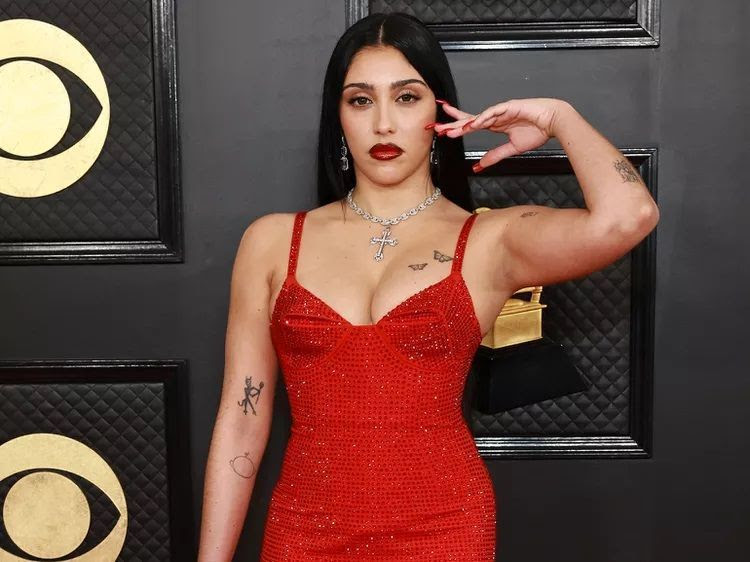 premios grammy 2023