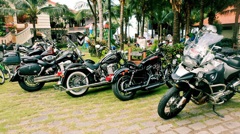 ACE Moto Saigon (20)-1.jpg