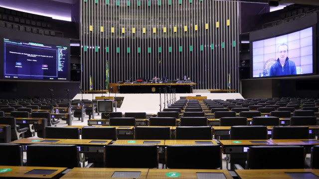 Texto-base da reforma eleitoral é aprovado na Câmara em 1º turno