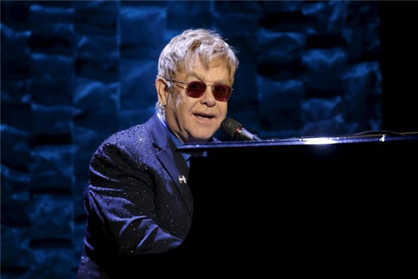 Elton John cùng hàng loạt nghệ sĩ hạng A khác sẽ không tham dự.