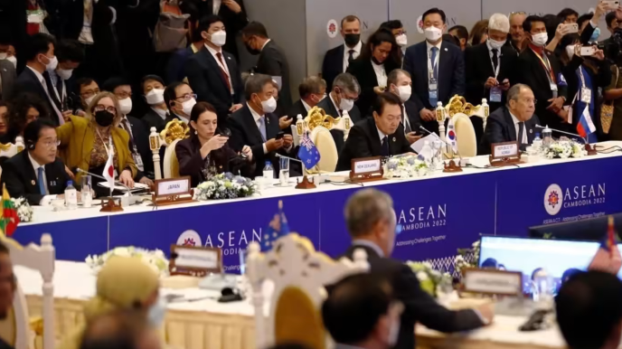 ASEAN talks lay bare deep divisions on South China Sea, Ukraine.