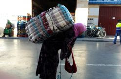 Una porteadora muere en la frontera con Melilla después de que Marruecos le retirase su mercancía
