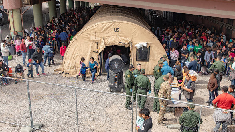 EE.UU.: La frontera sur está en "punto de quiebre" ante la llegada "sin precedentes" de migrantes centroamericanos