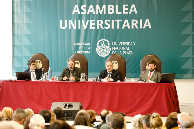 Martín López Armengol fue electo presidente de la UNLP Martín López Armengol fue electo presidente de la UNLP