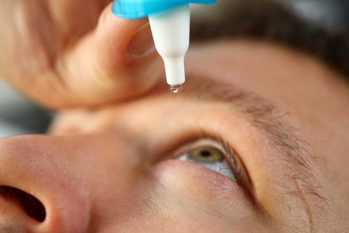 Use of the contact lens could eliminate the need for moisturizing eyedrops