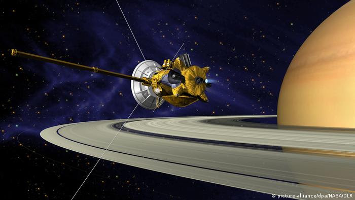 Raumsonde Cassini (picture-alliance/dpa/NASA/DLR) Raumsonde Cassini (picture-alliance/dpa/NASA/DLR)