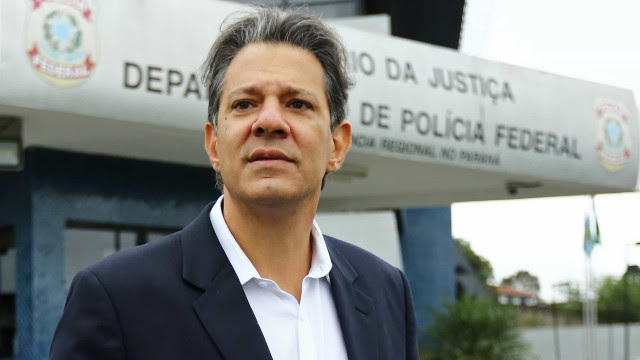 Candidatura de Lula em 2022 é uma decorrência natural, diz Haddad