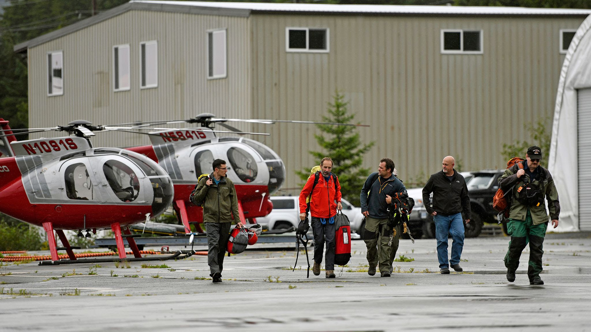 Sightseeing plane crash in Alaska kills all 6 on board