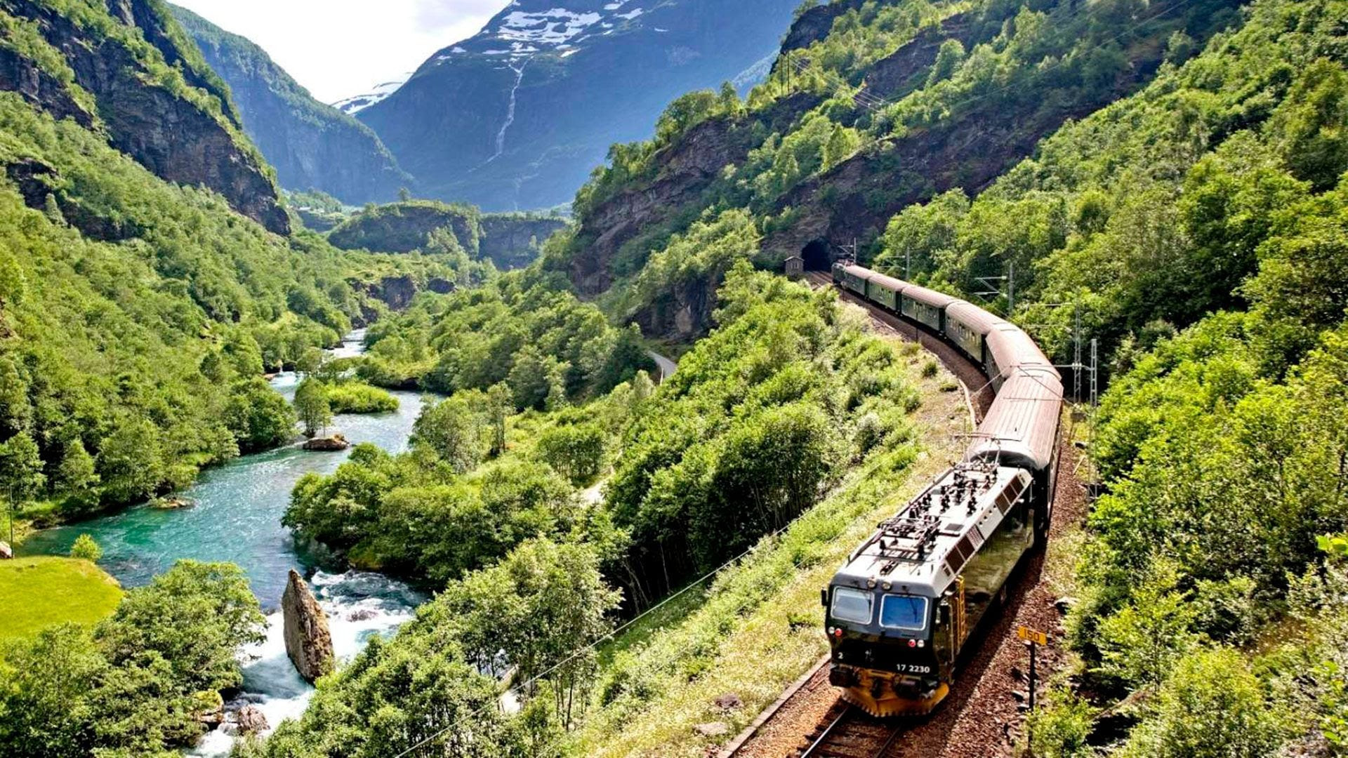 El tren de Bergen conecta las ciudades de Oslo y Bergen en un recorrido de siete horas