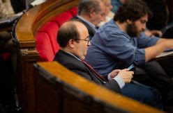 El bloqueo a Iceta rompe una tradición parlamentaria de 40 años