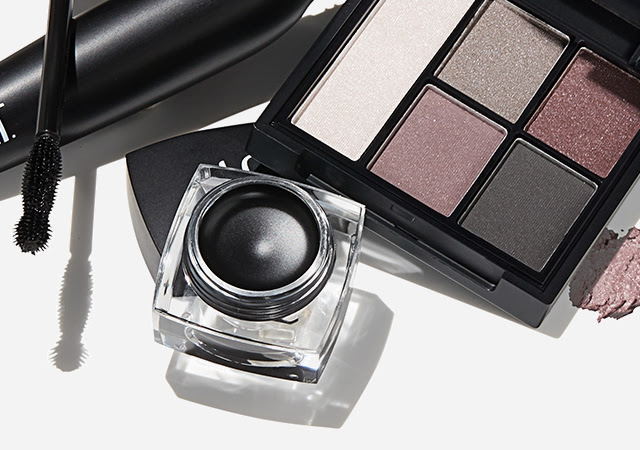 Create a dreamy eye lokk with these 3 essentials