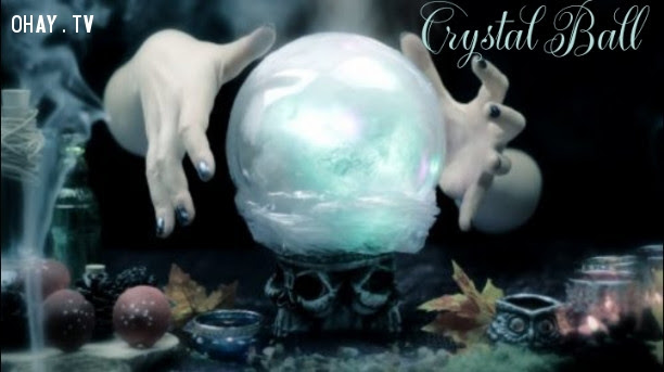 3. Quả cầu pha lê (Crystal Ball),tâm linh,công cụ bói toán,bài tarot,bàn cầu cơ