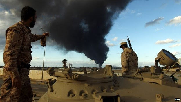 Libyan jets bomb oil tanker in port