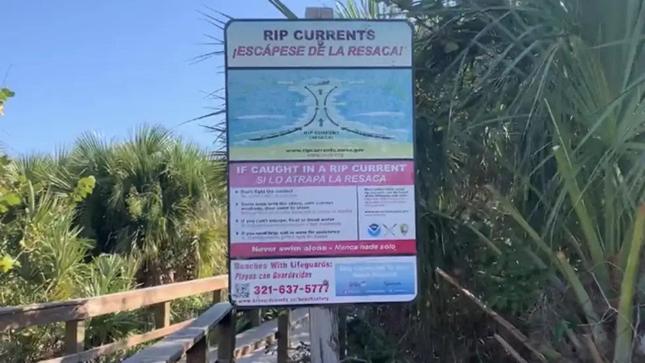 a rip current sign.