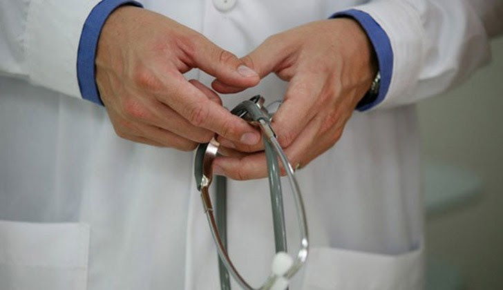 médicos-728x420-728x420