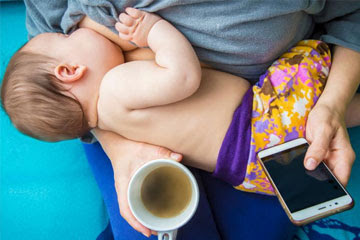 Cafeína en el periodo de lactancia: qué cantidad puedes tomar y cómo afecta al bebé