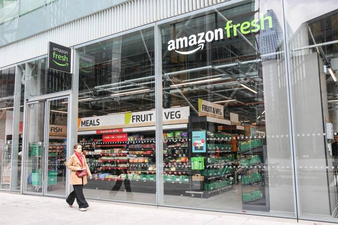 Amazon Fresh grocery store