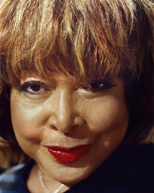 Phyllida Lloyd (Mamma Mia!) dirigió el musical que cubrió cuatro décadas de la vida de Tina Turner y que, tras pasar con éxito por Londres se estrenó en Broadway