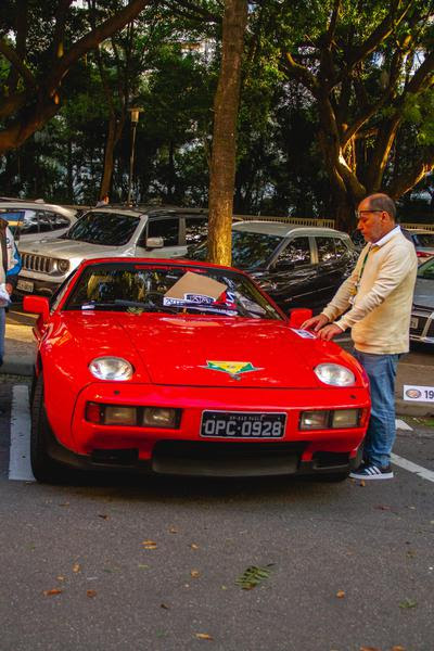 Encontro de clássicos no Boulevard Iguatemi São Paulo antes da largada (Breno Guazzi)