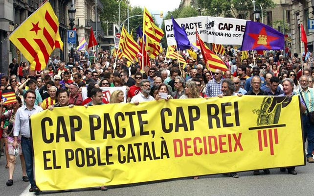 Manifestación convocada en Barcelona en favor a la república catalana.