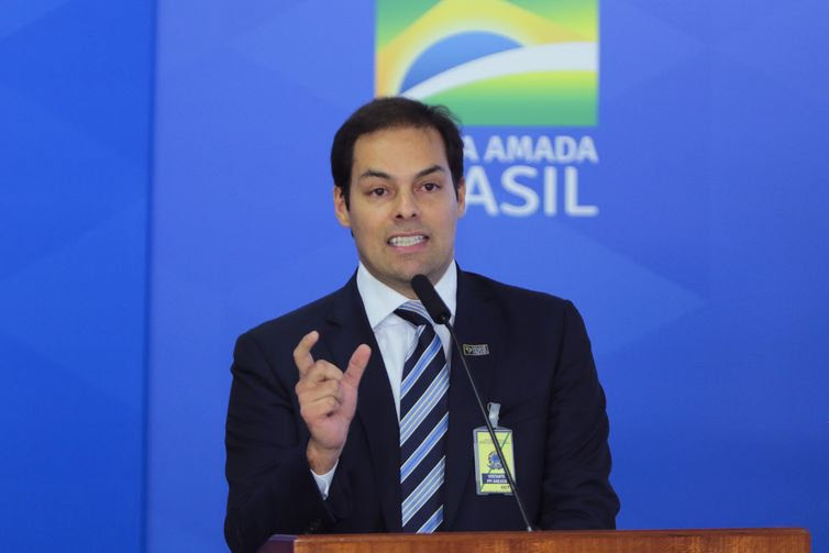 Wilson Dias/Agência Brasil O secretário especial de desburocratização,Paulo Uebel, durante a solenidade de assinatura da medida provisória da liberdade econômica.