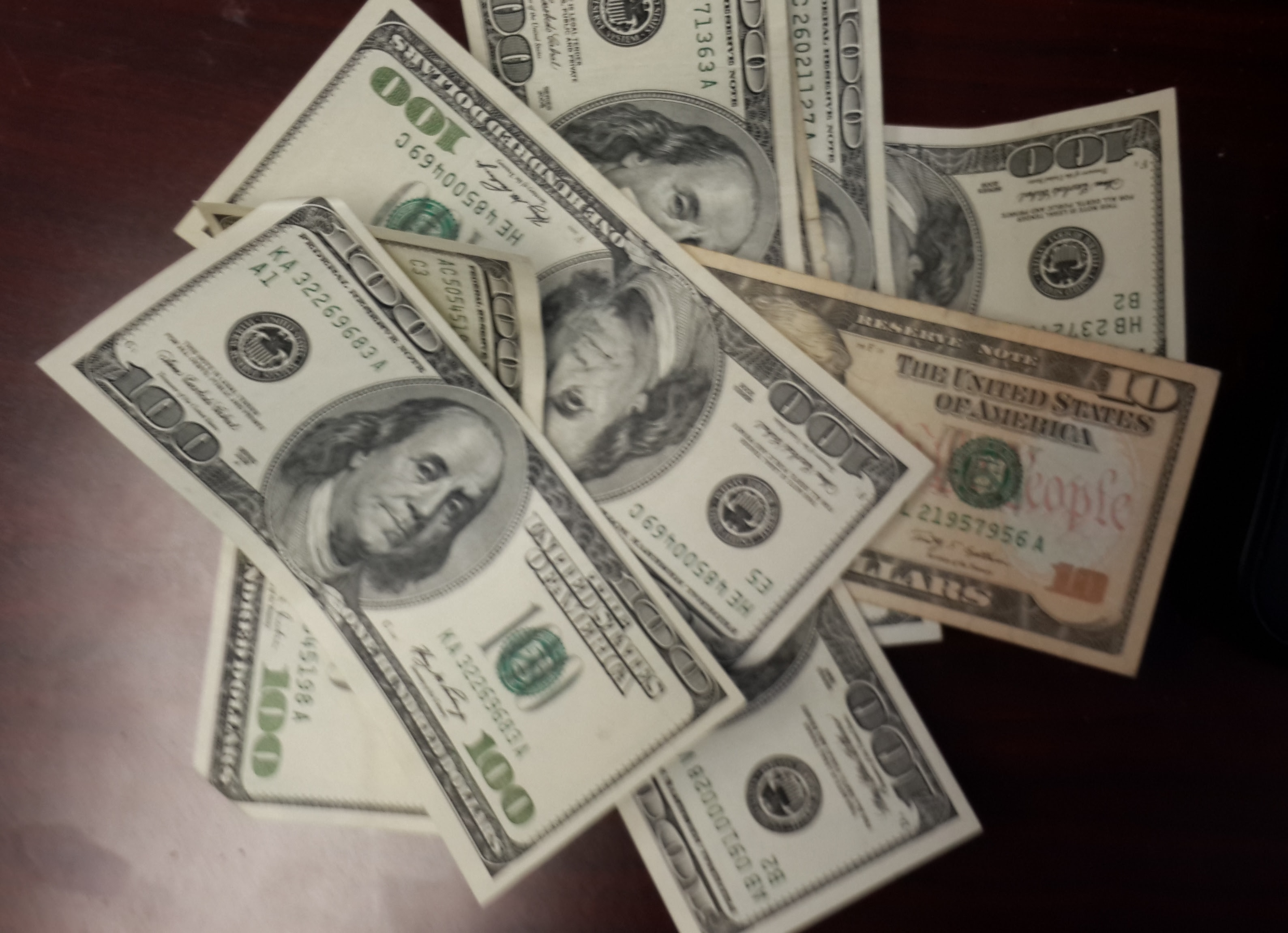 Pile of Cash US$