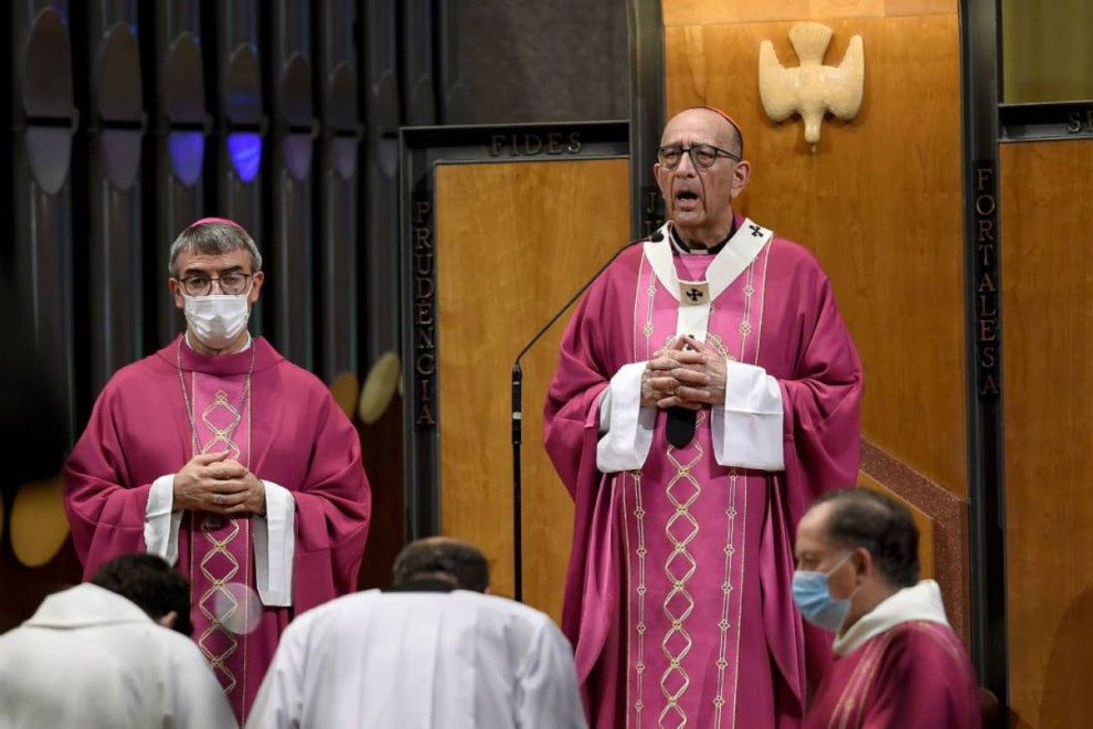 La Iglesia anima a las víctimas de pederastia a que acudan a los tribunales eclesiásticos porque son más ＂duros＂